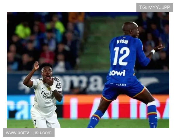 赫塔费主帅怒斥裁判判罚不公称红牌成比赛转折点皇马球员挑衅行为引发争议 赫塔费主帅怒斥裁判判罚不公称红牌成比赛转折点皇马球员挑衅行为引发争议